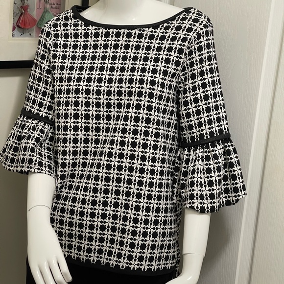Max studio beautiful top wrinkle free fabric starchy with gorgeous design - Picture 9 of 15